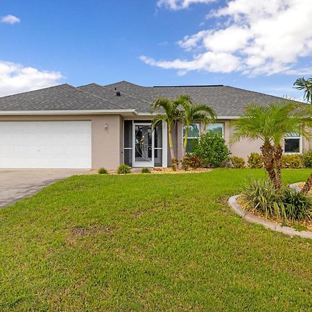 Fully Remodeled Electric-Heated Pool Home On Gulf-Access Canal - Villa Sunny Cape Coral Bagian luar foto