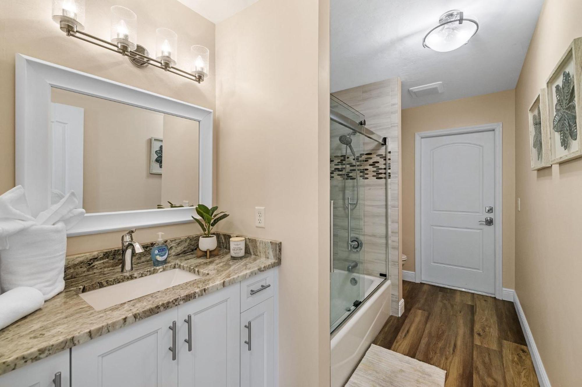 Fully Remodeled Electric-Heated Pool Home On Gulf-Access Canal - Villa Sunny Cape Coral Bagian luar foto