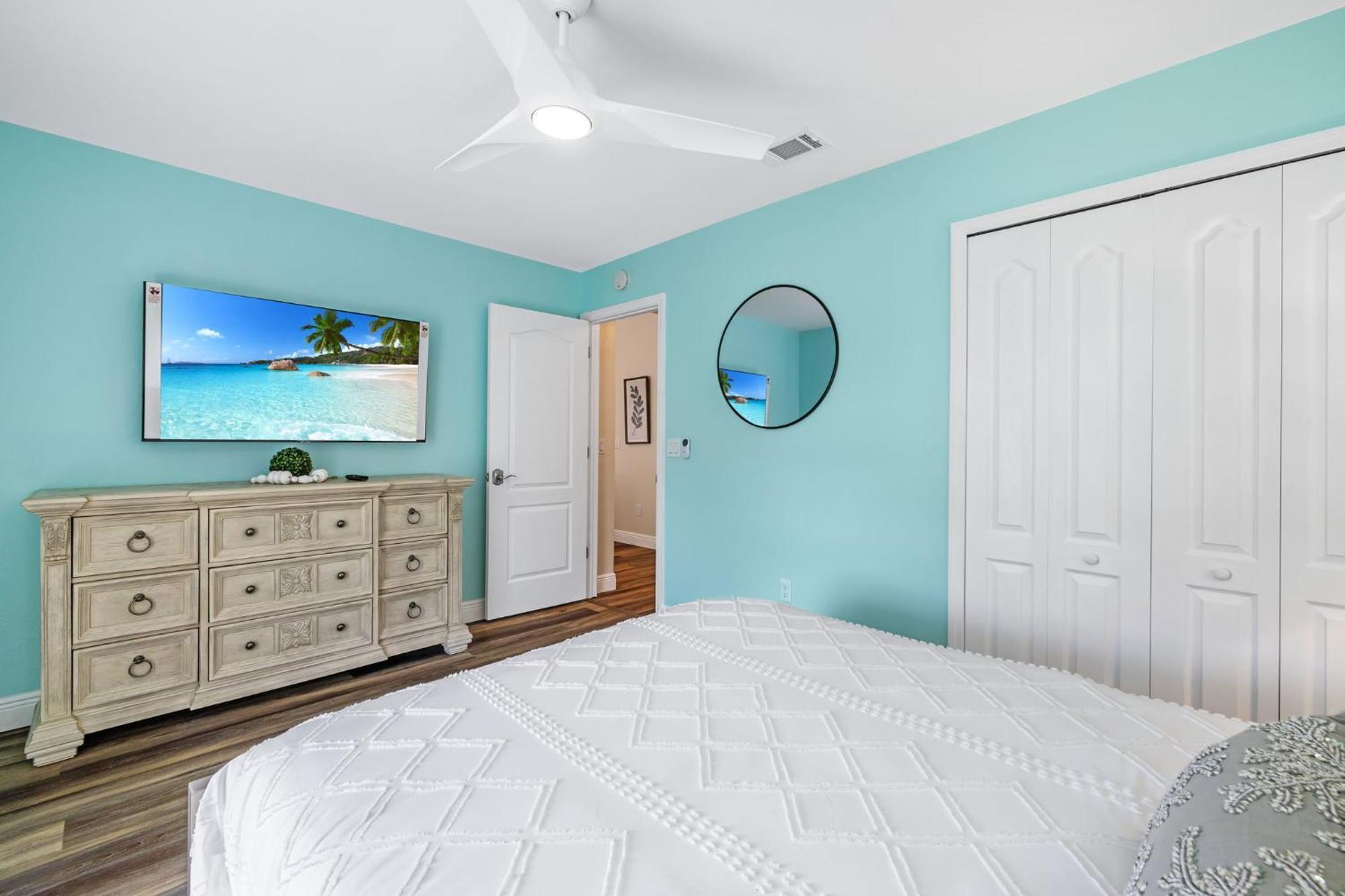 Fully Remodeled Electric-Heated Pool Home On Gulf-Access Canal - Villa Sunny Cape Coral Bagian luar foto