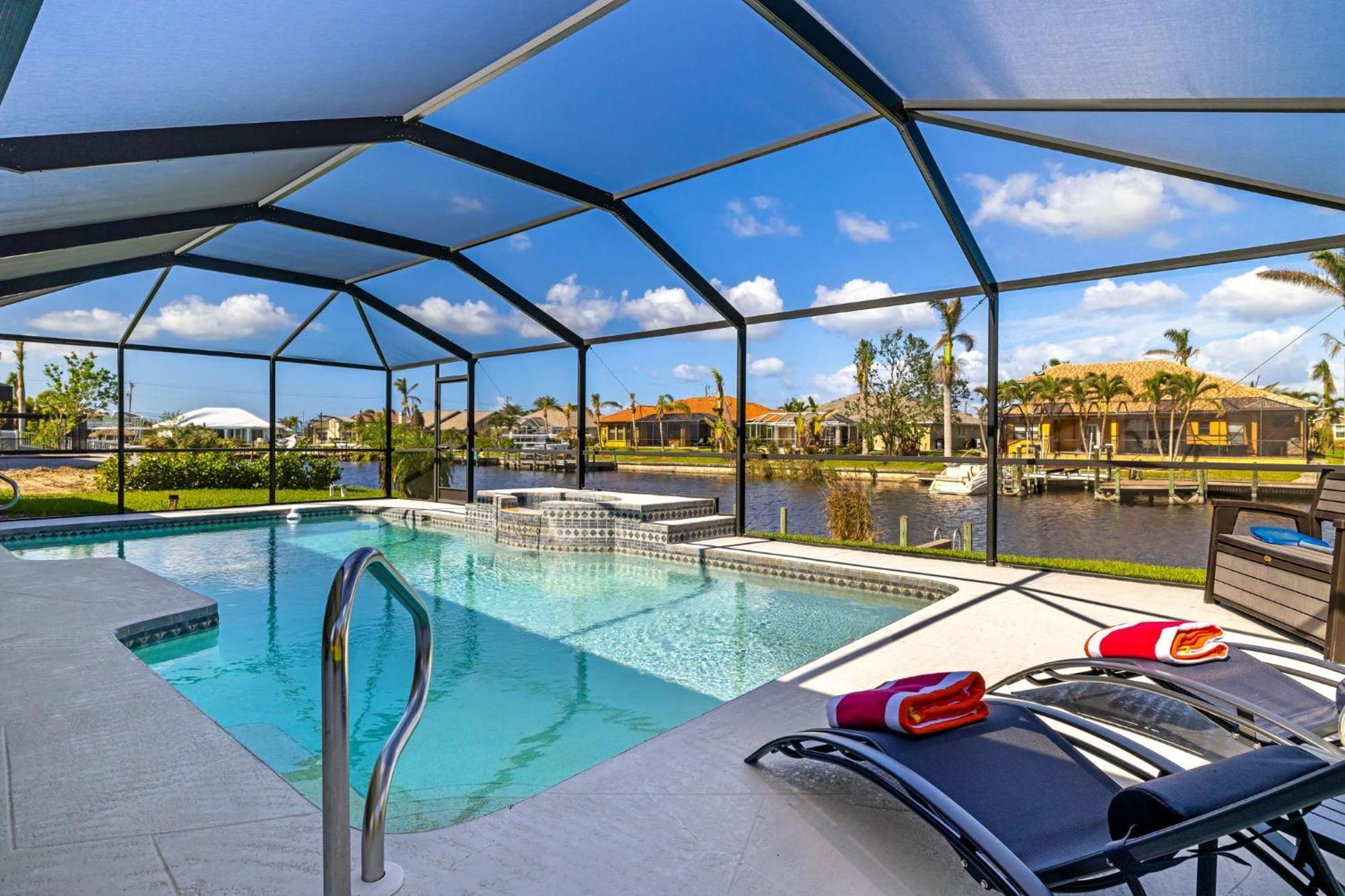 Fully Remodeled Electric-Heated Pool Home On Gulf-Access Canal - Villa Sunny Cape Coral Bagian luar foto
